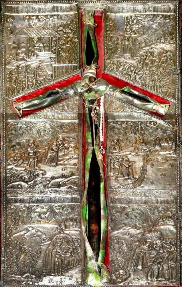 Крест святой равноапостольной Нины